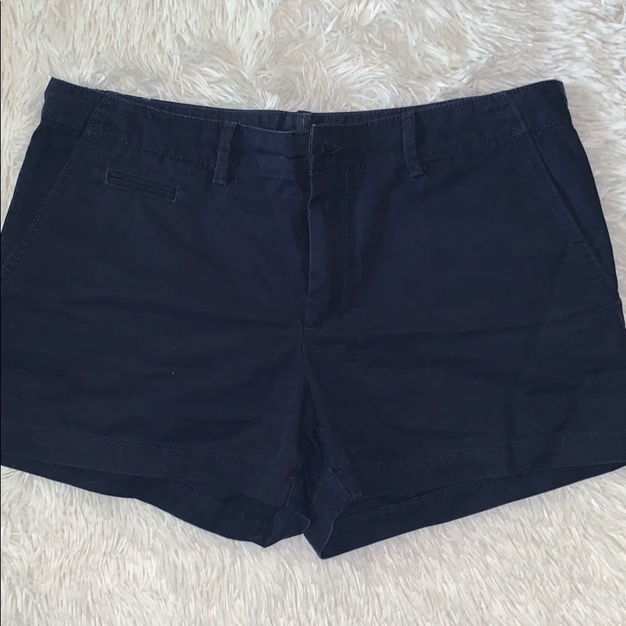 Gap Size 2 Shorts